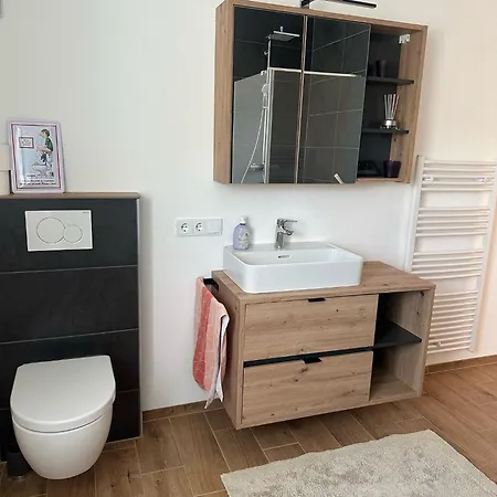 Apartment Schlossblick In Leitheim *